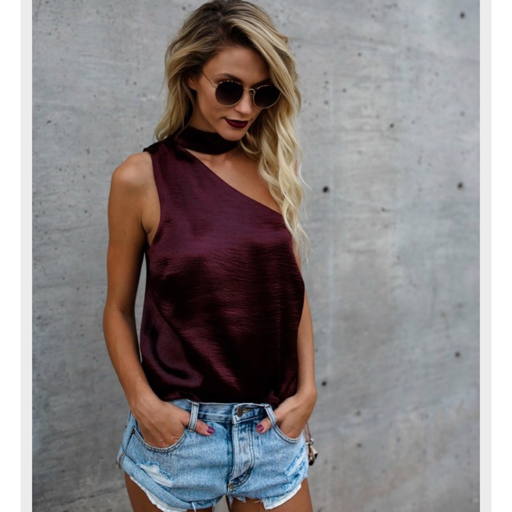 SATIN CHOKER TOP - BURGUNDY